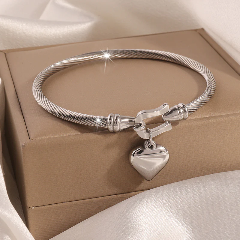 HEART Pendant BRACELET - Silver - Image 2