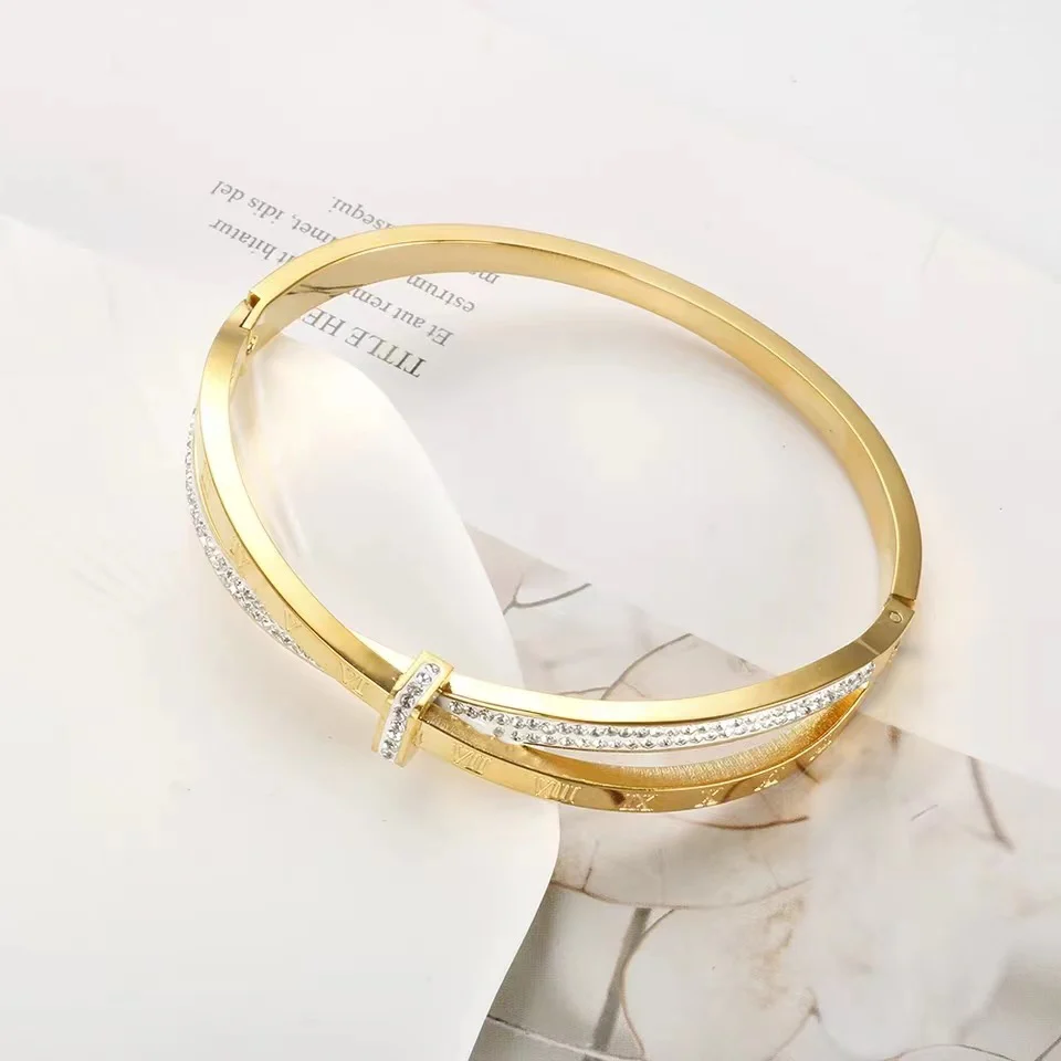 Riveria Bangle - GOLD - Image 3